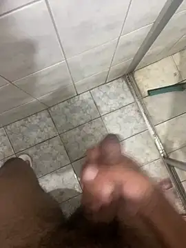 Snapshot of gomespauz chatting on February 17, 12:32 am gomespauz online show from February 17, 12:32 am