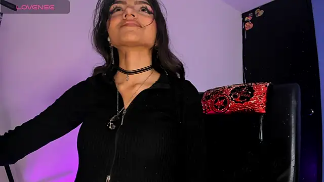 Snapshot of mabel_candy chatting on December 15, 3:20 pm mabel candy online show from December 15, 3:20 pm