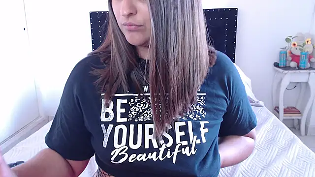 nathcollyns online show from February 1, 7:34 pm