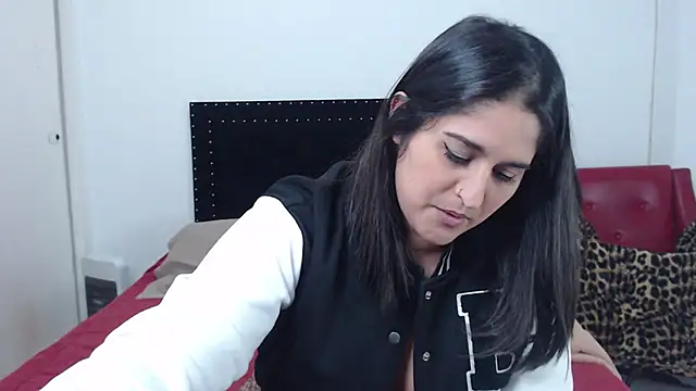 nathcollyns online show from October 11, 1:05 am