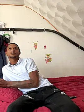 rayyymack online show from October 4, 5:00 pm