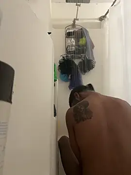 Snapshot of rayyymack chatting on December 14, 6:56 pm rayyymack online show from December 14, 6:56 pm