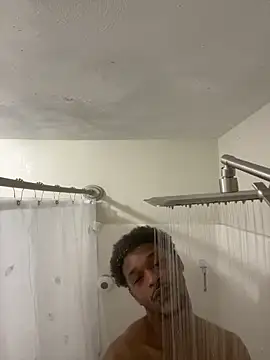 Snapshot of rayyymack chatting on March 17, 1:03 pm rayyymack online show from March 17, 1:03 pm