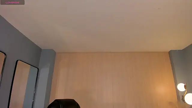 ValeriaRiveraX online show from February 12, 4:18 am