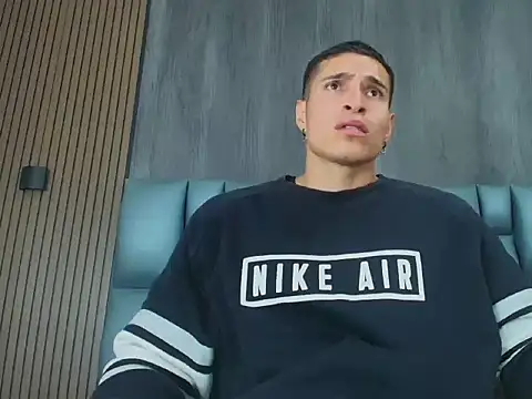 jack pergurtson01 online show from April 13, 10:43 am