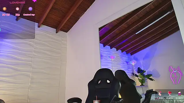 Snapshot of mariablonde_ chatting on January 17, 3:32 pm mariablonde online show from January 17, 3:32 pm