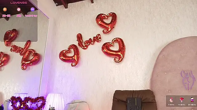 Snapshot of mariablonde_ chatting on February 8, 12:38 am mariablonde online show from February 8, 12:38 am