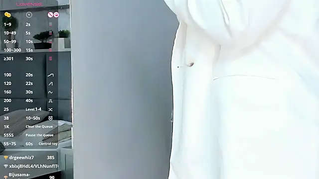 Snapshot of Salome_Diaz_ chatting on February 27, 7:37 pm Salome Diaz  online show from February 27, 7:37 pm