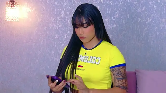 Salome Diaz  online show from June 28, 5:13 am