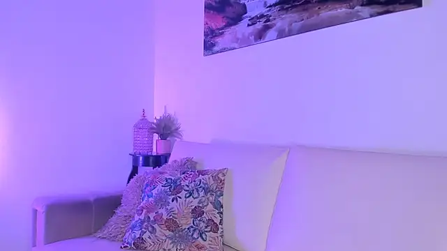 azzahara069 online show from December 13, 8:36 pm