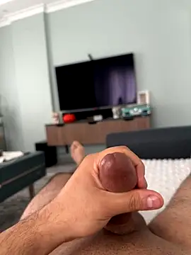 alwayssexyss online show from December 1, 7:35 am