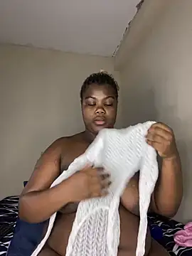 Snapshot of HornyxLadie chatting on June 21, 6:54 pm HornyxLadie online show from June 21, 6:54 pm