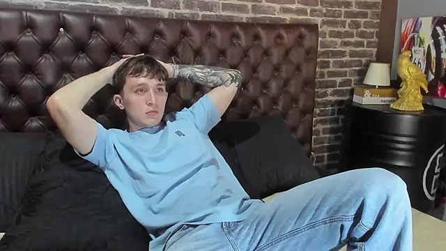 Dylanwhite23  online show from January 11, 3:55 am