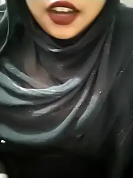 Snapshot of Indian-Nazia chatting on January 17, 12:42 pm Indian-Nazia online show from January 17, 12:42 pm