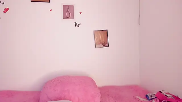 Snapshot of Kendy_Wilkinson chatting on March 18, 11:42 pm Kendy Wilkinson online show from March 18, 11:42 pm