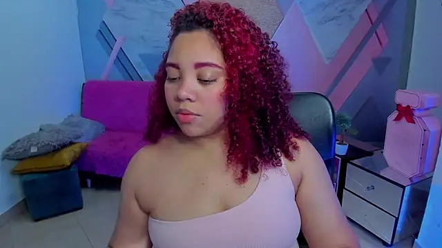 Snapshot of AngelaCoffee chatting on November 5, 3:50 am AngelaCoffee online show from November 5, 3:50 am