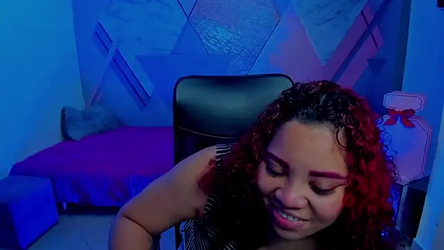 Snapshot of AngelaCoffee chatting on November 8, 12:00 am AngelaCoffee online show from November 8, 12:00 am