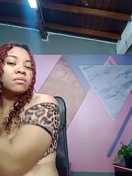 Snapshot of AngelaCoffee chatting on November 18, 2:50 am AngelaCoffee online show from November 18, 2:50 am