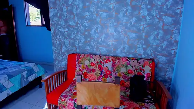 Snapshot of AngelaCoffee chatting on December 15, 10:14 pm AngelaCoffee online show from December 15, 10:14 pm