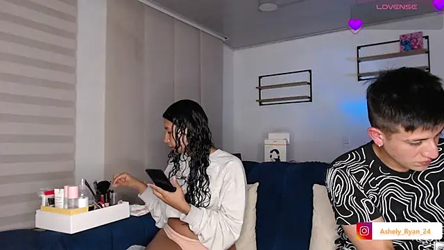Snapshot of ashely_ryan24 chatting on January 10, 3:08 am ashely ryan24 online show from January 10, 3:08 am