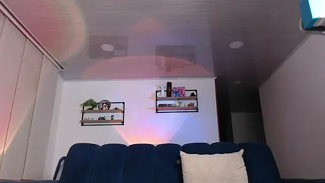 Snapshot of ashely_ryan24 chatting on March 11, 11:22 pm ashely ryan24 online show from March 11, 11:22 pm