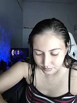 Snapshot of dani123unica chatting on June 10, 4:17 pm dani123unica online show from June 10, 4:17 pm