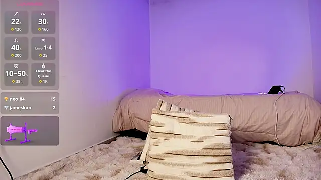 Madeline Dreams online show from November 14, 9:41 am