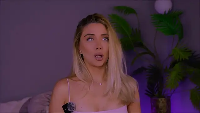 Jessielle online show from November 14, 11:31 am