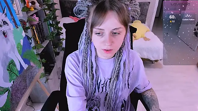 NaniMoore online show from December 25, 6:20 am