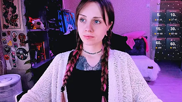 NaniMoore online show from March 9, 11:14 pm