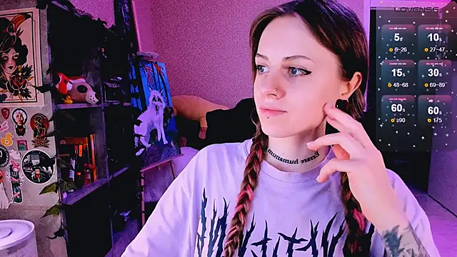 NaniMoore online show from March 14, 11:22 pm