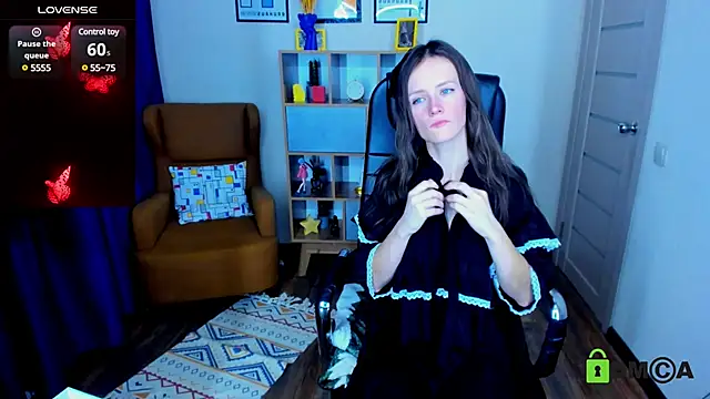 FrancescaCollins online show from January 19, 2:17 pm