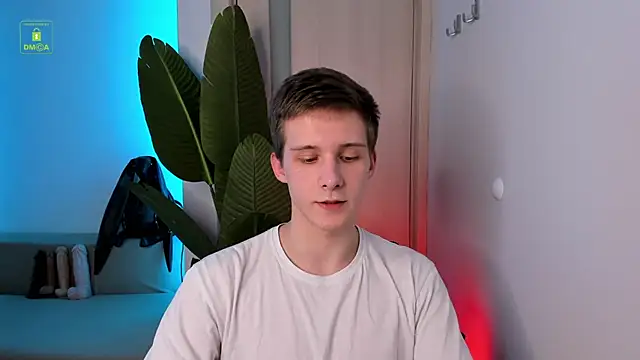 Snapshot of MarkGWalker chatting on December 24, 8:49 pm MarkGWalker online show from December 24, 8:49 pm