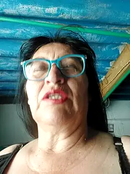 clarita 01 online show from January 31, 8:40 pm