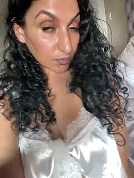 Indianbutter11 online show from January 29, 3:37 pm