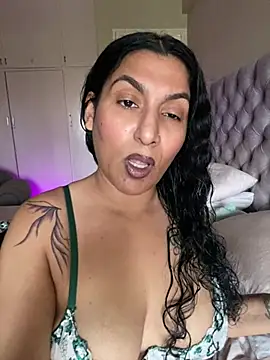 Indianbutter11 online show from February 10, 5:14 am