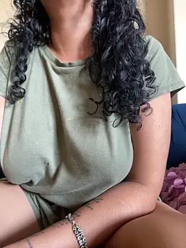 Indianbutter11 online show from March 1, 5:52 am