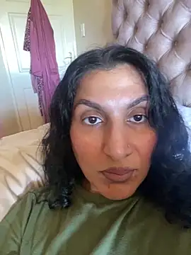 Indianbutter11 online show from March 9, 12:09 pm