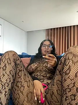 Indianbutter11 online show from October 16, 6:14 am