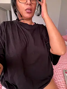 Indianbutter11 online show from December 20, 10:00 am