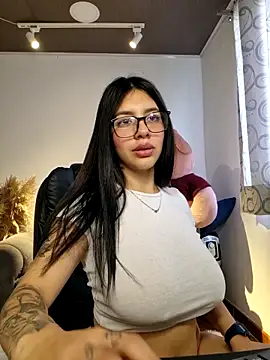 Alin Aly online show from March 5, 3:40 pm