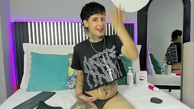 Snapshot of Ethan_lennox chatting on January 14, 2:44 pm Ethan lennox online show from January 14, 2:44 pm