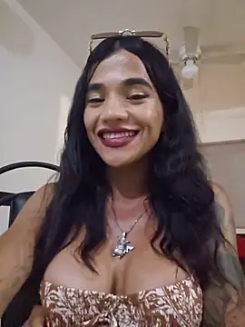 Snapshot of princessmelimejia chatting on June 30, 6:03 am princessmelimejia online show from June 30, 6:03 am
