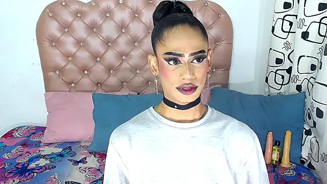 Snapshot of Aslhy_Goddessx chatting on March 6, 1:05 am Aslhy Goddessx online show from March 6, 1:05 am