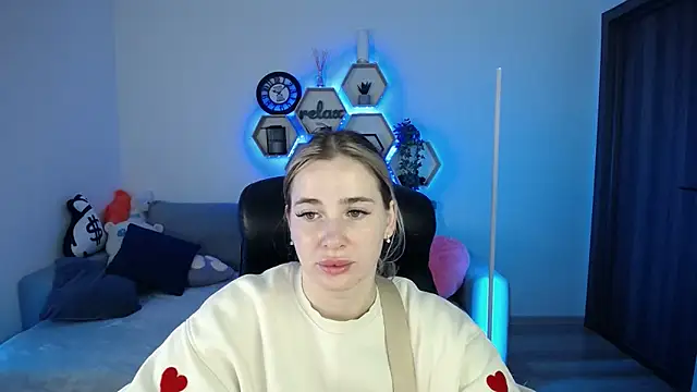 SabrinViolet online show from November 8, 9:09 am