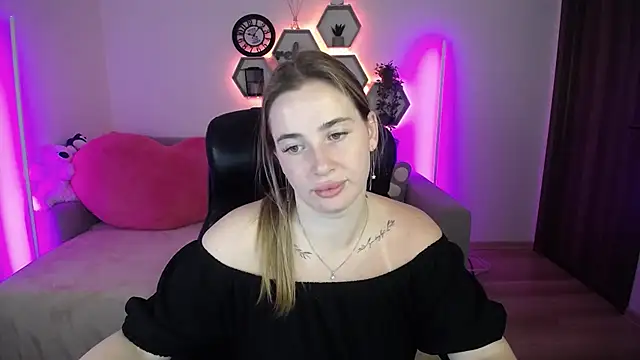 SabrinViolet online show from July 25, 8:01 am