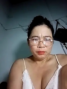 Snapshot of Sexy-asslove90 chatting on September 30, 8:36 pm Sexy-asslove90 online show from September 30, 8:36 pm