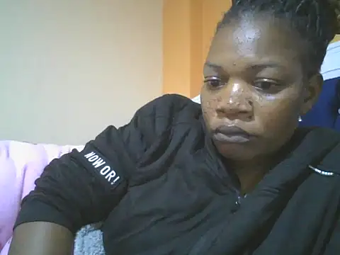 Snapshot of clakemmy250 chatting on January 3, 9:36 pm clakemmy250 online show from January 3, 9:36 pm