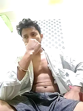 Snapshot of Indiandaddy11 chatting on May 5, 1:57 am Indiandaddy11 online show from May 5, 1:57 am