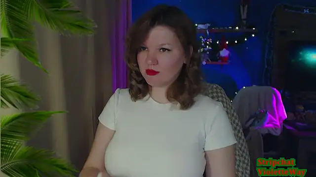 Snapshot of VioletteWay chatting on January 13, 5:12 pm VioletteWay online show from January 13, 5:12 pm